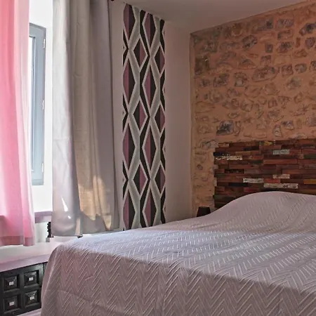 La Tour De Crieulon Holiday home